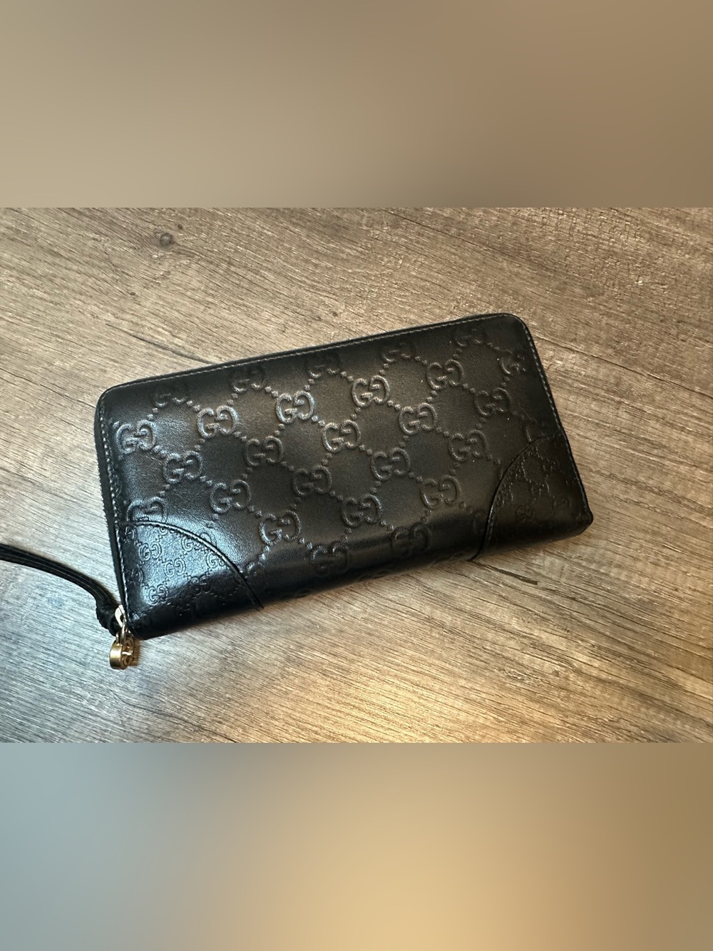 Gucci Black Guccissima Leather Zip Around Wallet - Picture 4 of 13